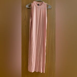 ⭐️ 3 for $10 Skin-tight Light pink maxi dress
